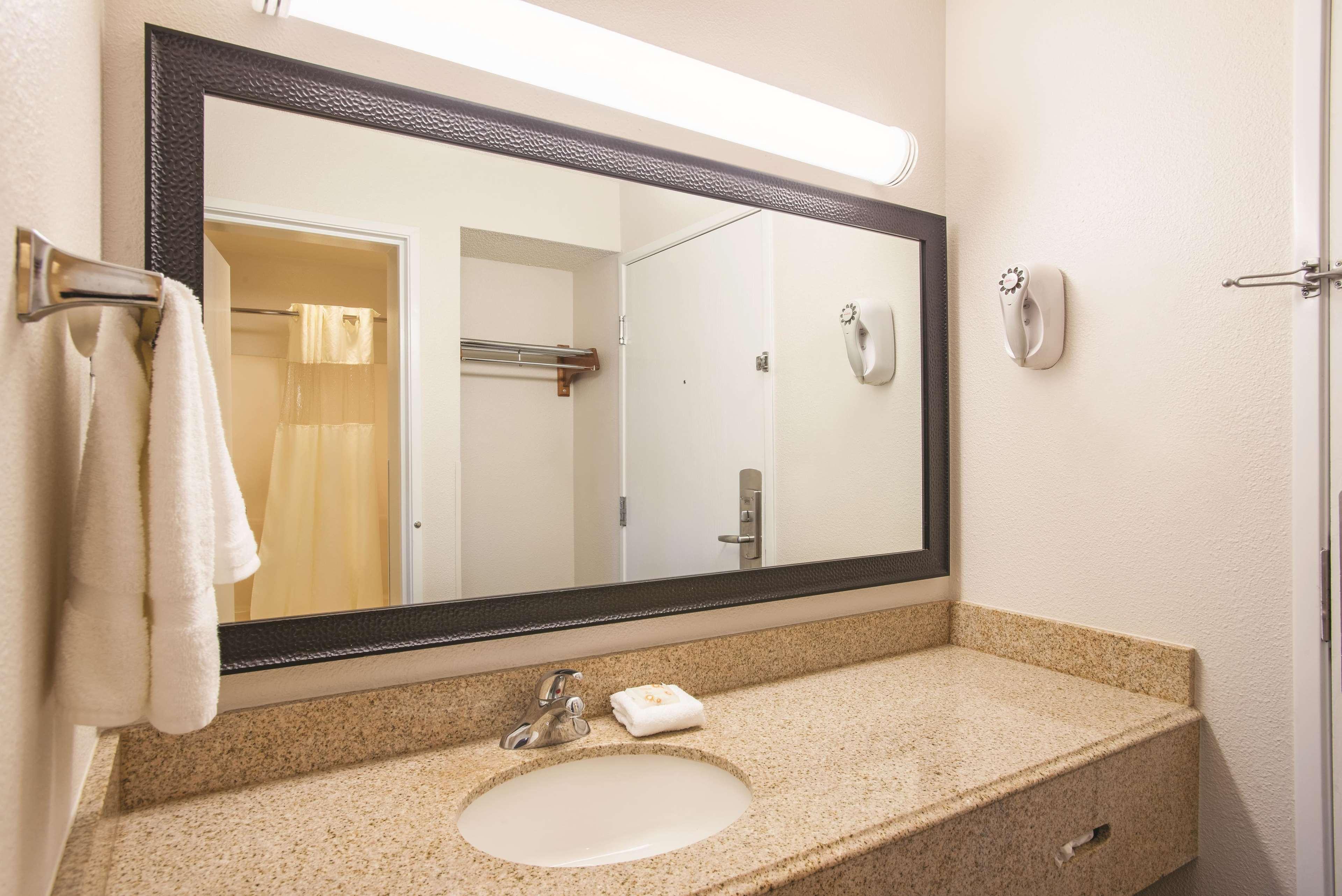 La Quinta By Wyndham Baton Rouge Siegen Lane Prairieville Exterior foto